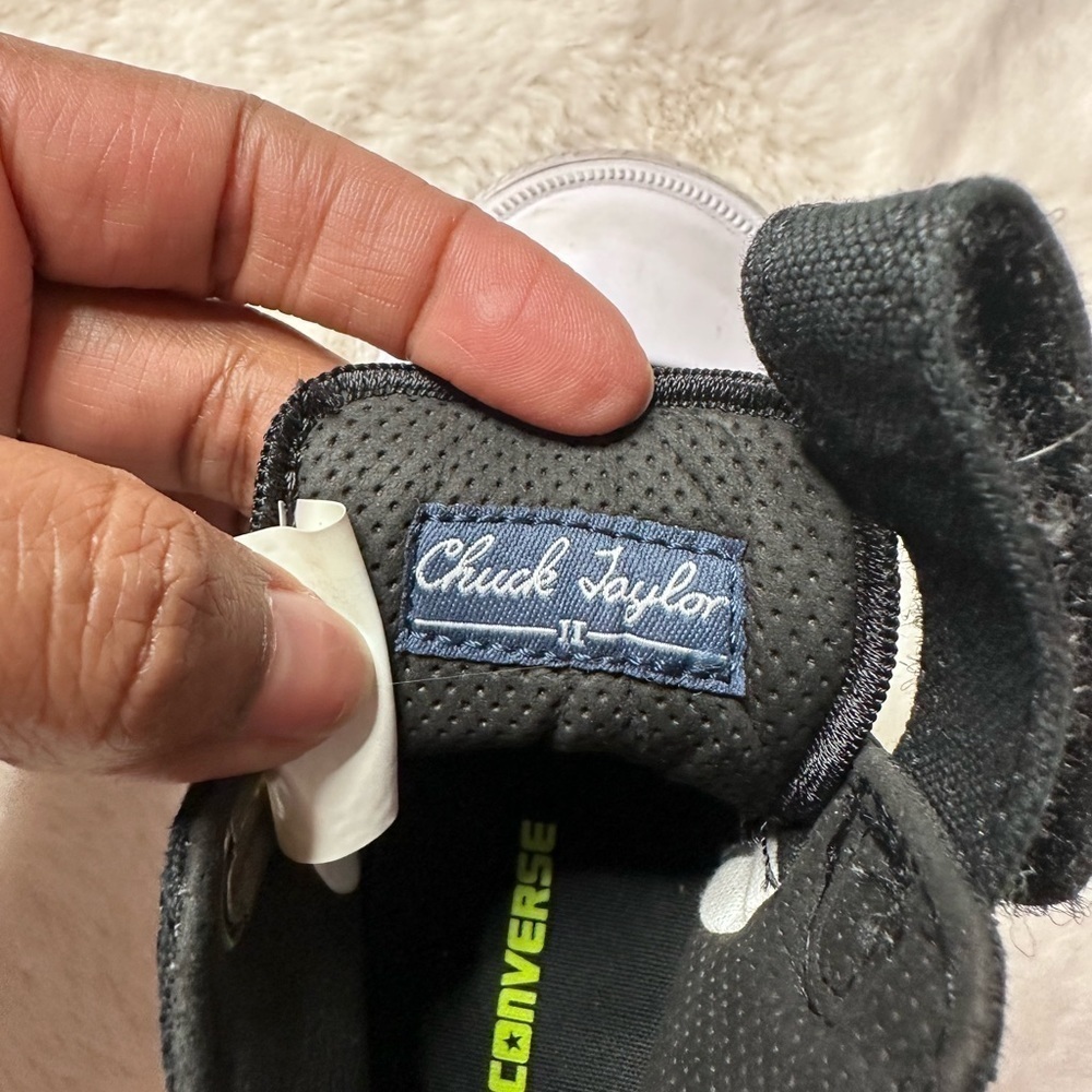 Converse Chuck Taylor Kids Shoes - Picture 6 of 7